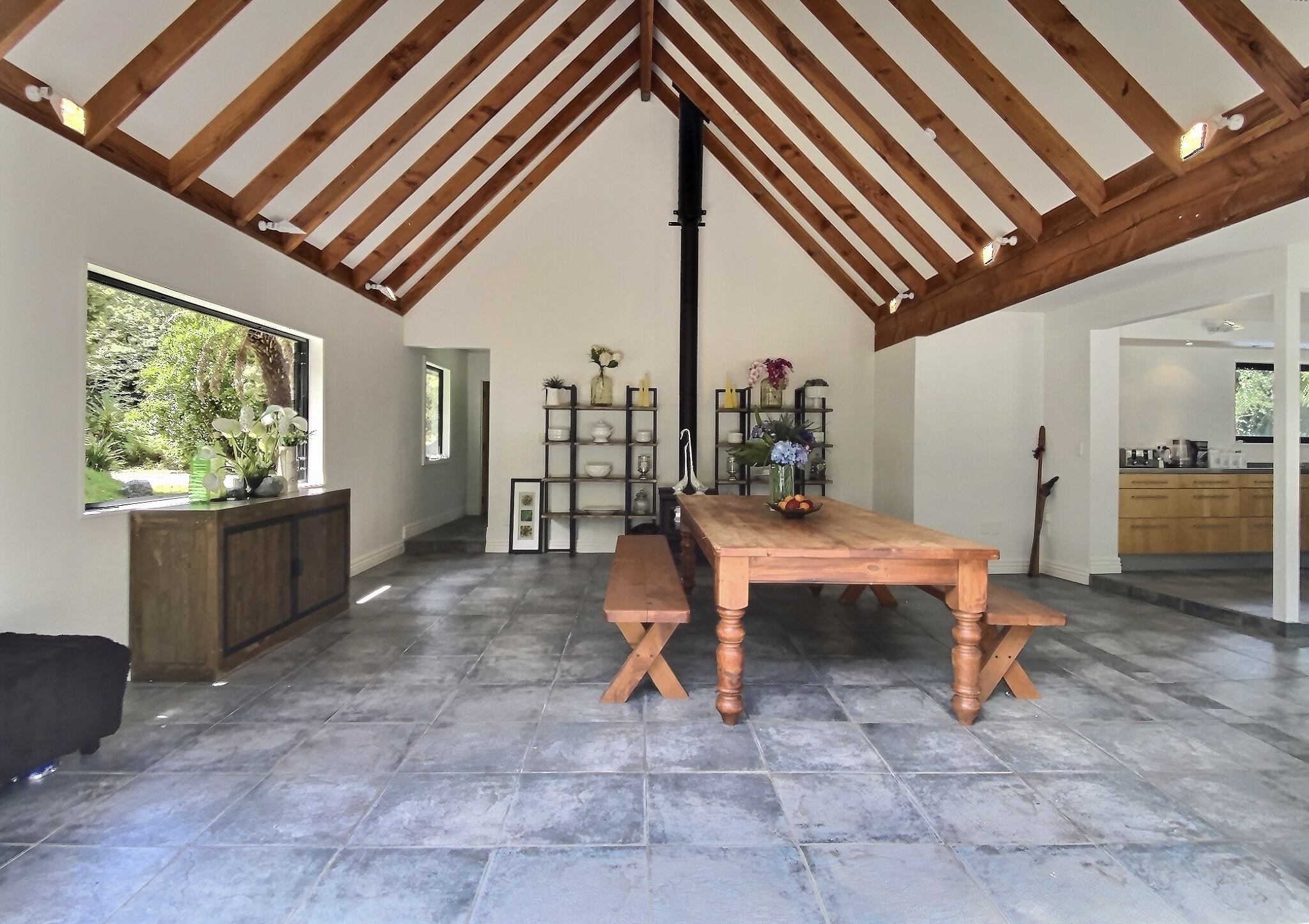 1946 Arnold Valley Road,Moana 