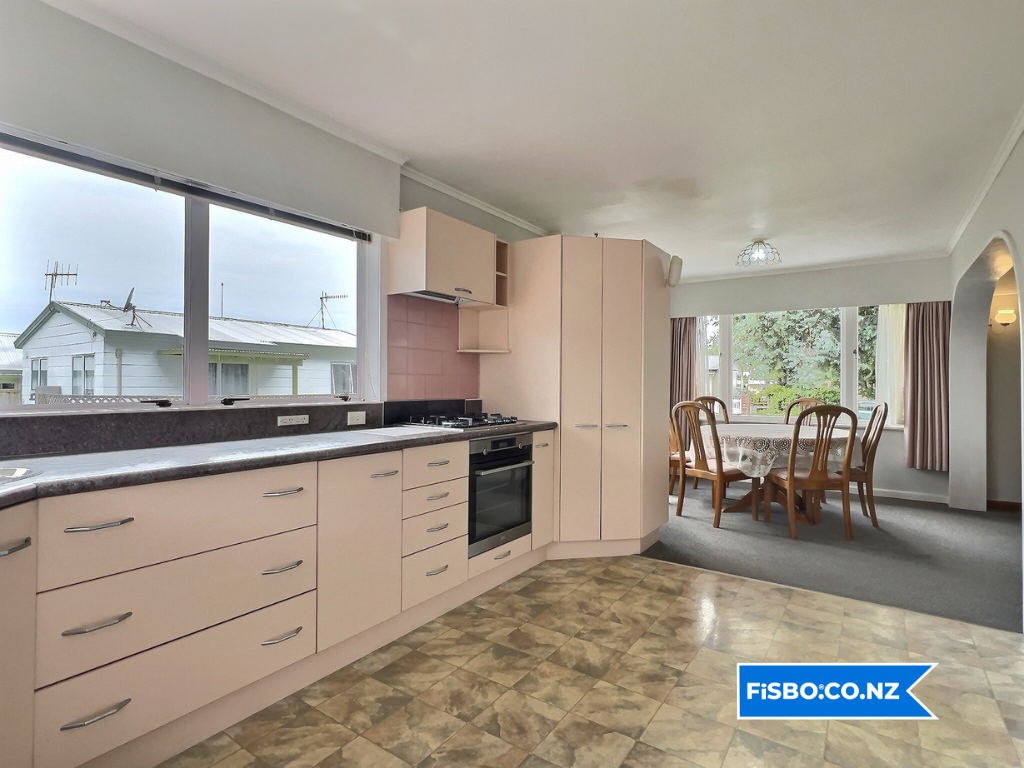 36 Bowling Road, Greenmeadows