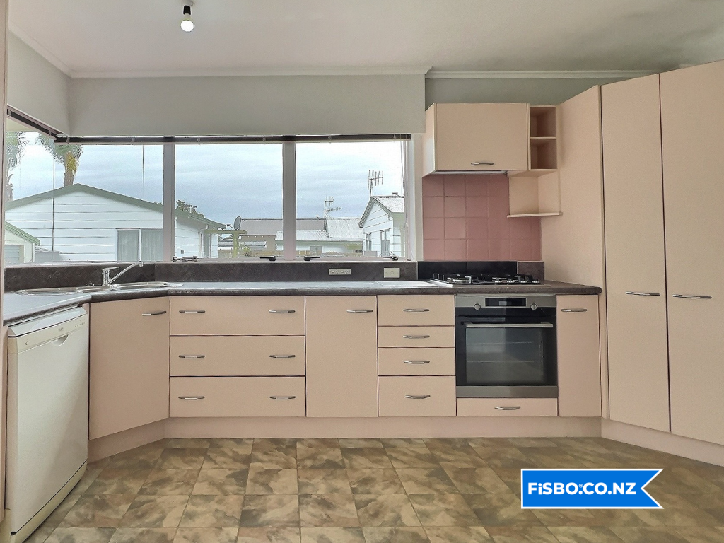 36 Bowling Road, Greenmeadows