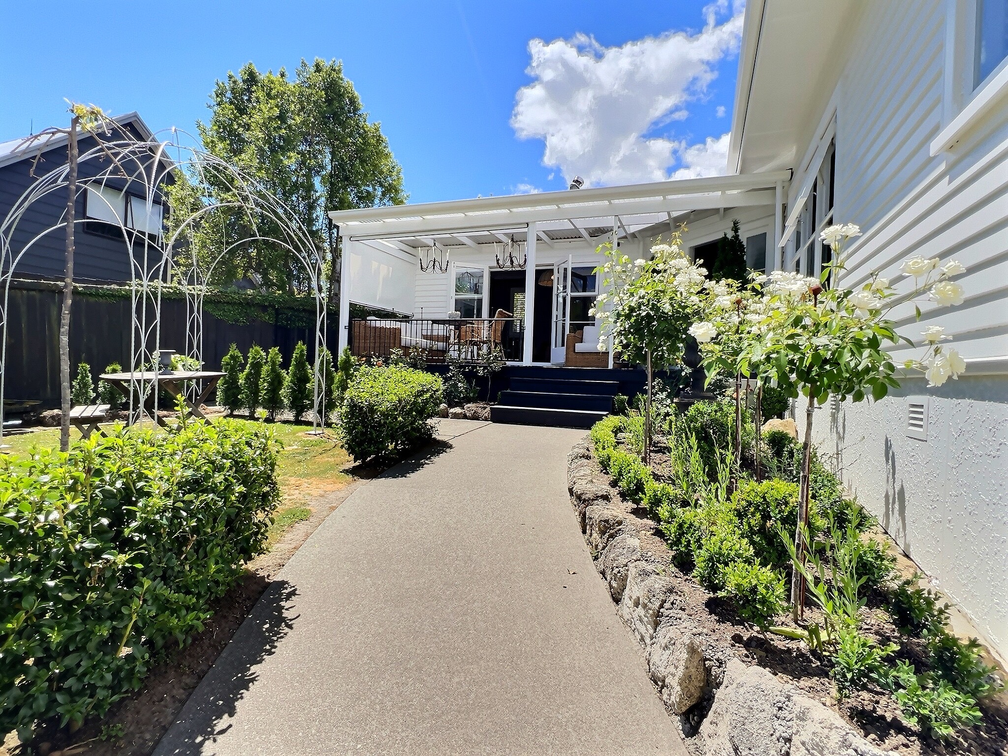 97 James Cook Street