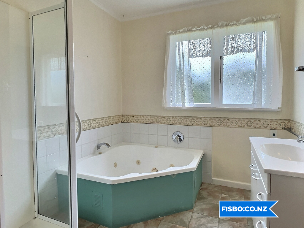36 Bowling Road, Greenmeadows